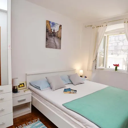 Apartment Mila *